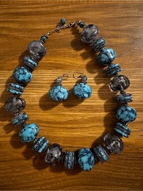 Vintage very well made heavy Turquoise and Gray Statement Necklace and earrings